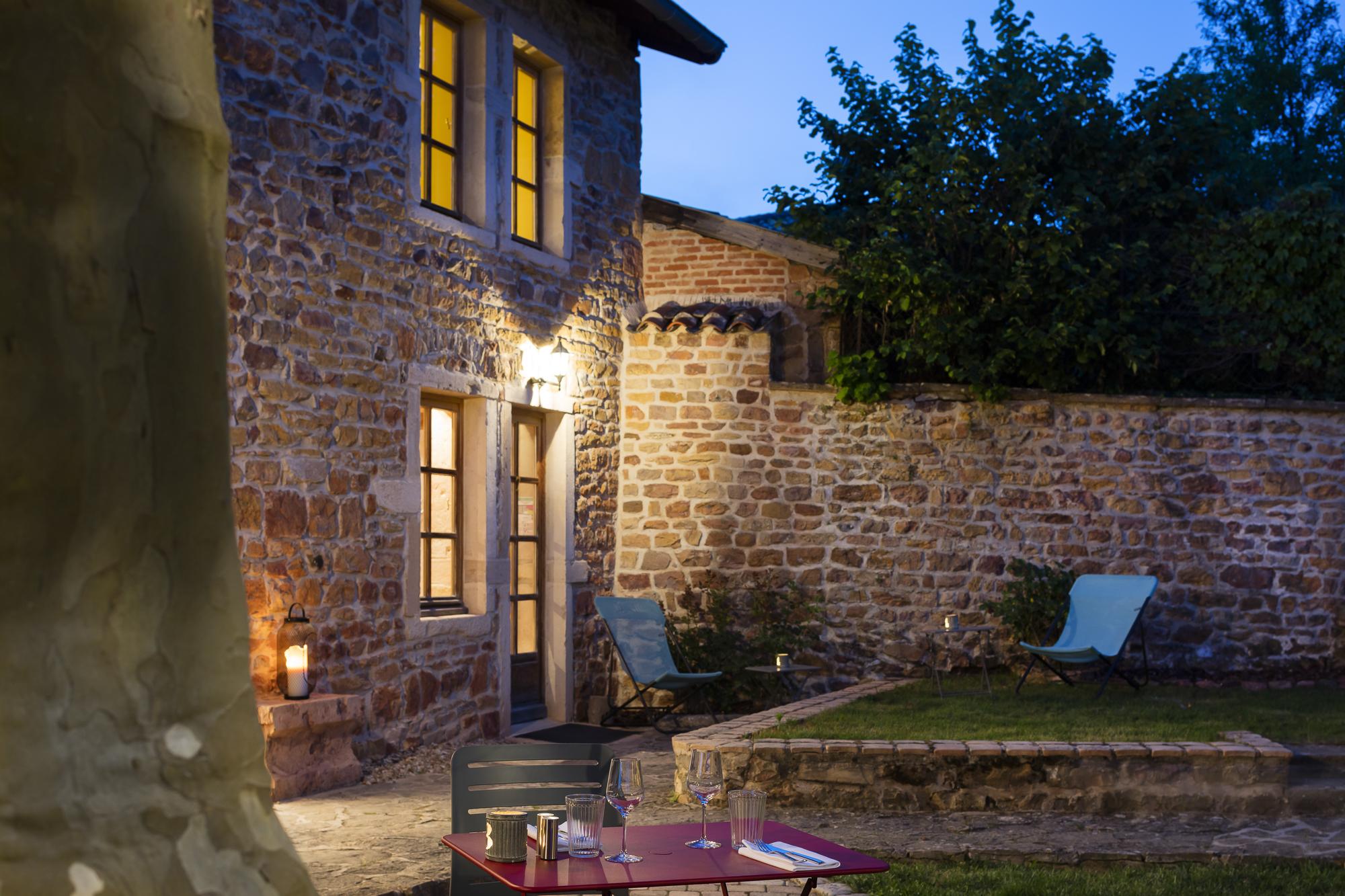 Hotel Contact Le Savigny &