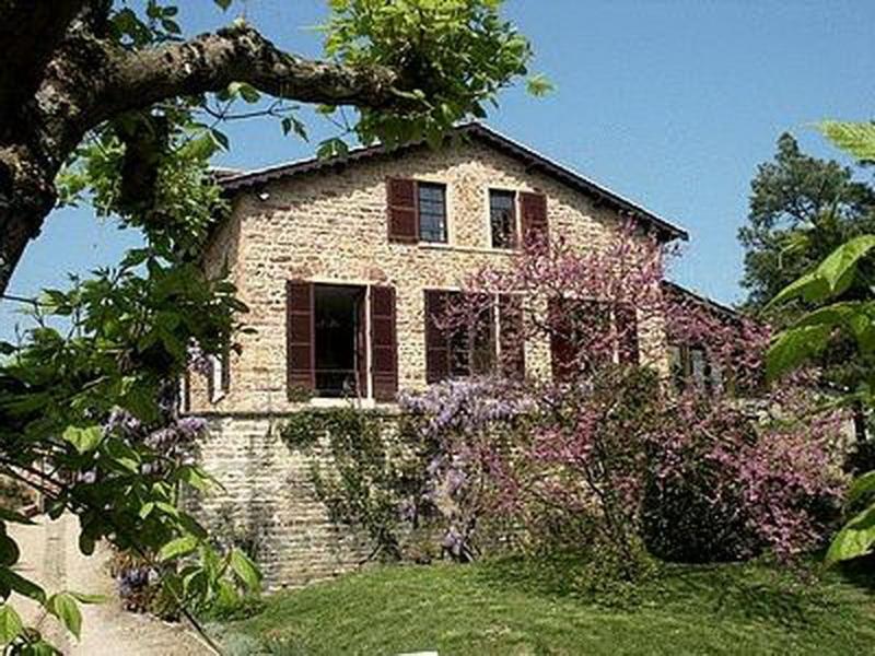 Contact Le Savigny & Hotel 3*
