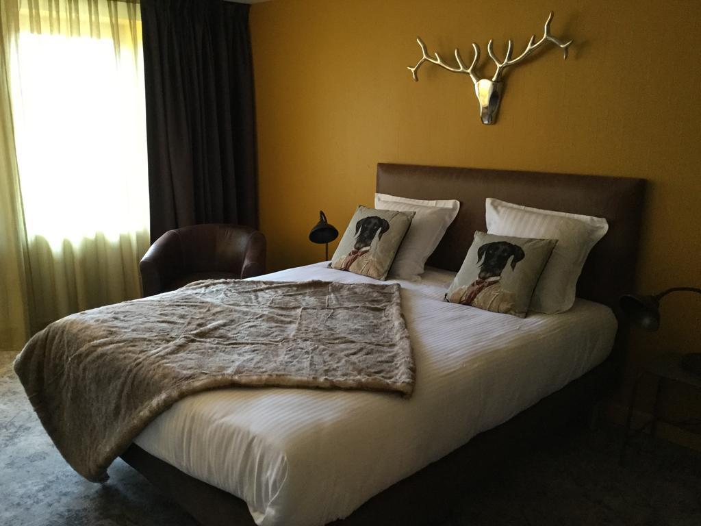 Hotel Contact Le Savigny & 3*