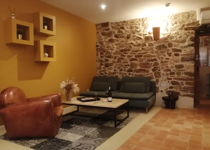 Contact Hotels Le Savigny & Spa