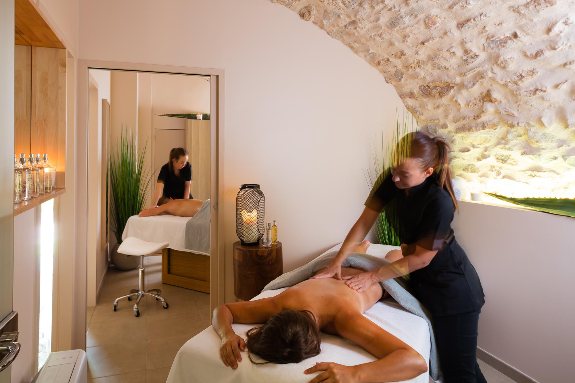 Contact Le Savigny & Hotel 3*
