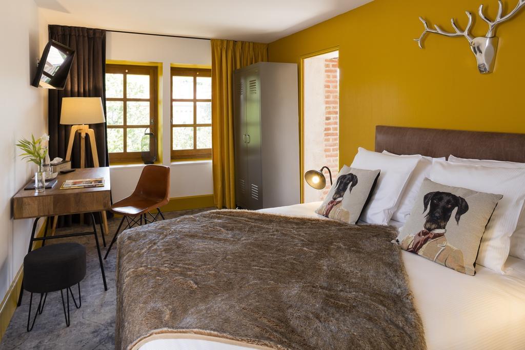 Hotel Contact Le Savigny &